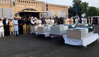 Pakistan'da polis aracına saldırı: 7 polis &ouml;ld&uuml;