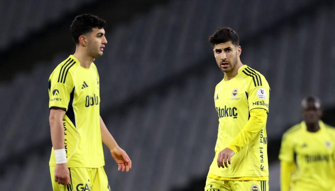 SON DAKİKA | Fenerbah&ccedil;e de Karag&uuml;mr&uuml;k faciası sonrası canlı yayında ortalık yıkıldı! "Osimhen ve Icardi ye karşı Cherif ile mi yarışacaksın?" 1