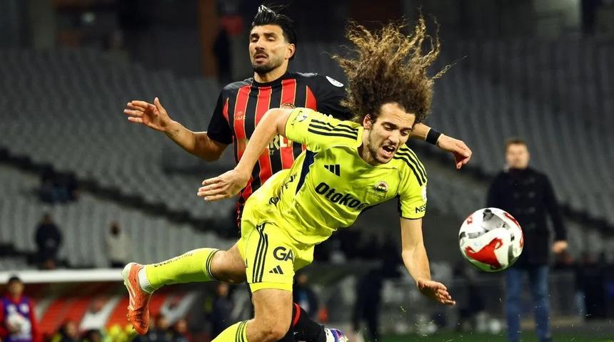 Fenerbah&ccedil;e'de Karag&uuml;mr&uuml;k yenilgisi sonrası korkun&ccedil; olay! Futbolculara ve ailelerine sistematik tehdit yağmuru...