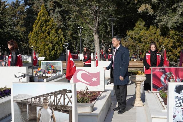Aile ve Sosyal Hizmetler Bakanlığı ndan Ankara da şehitlik ziyareti 2