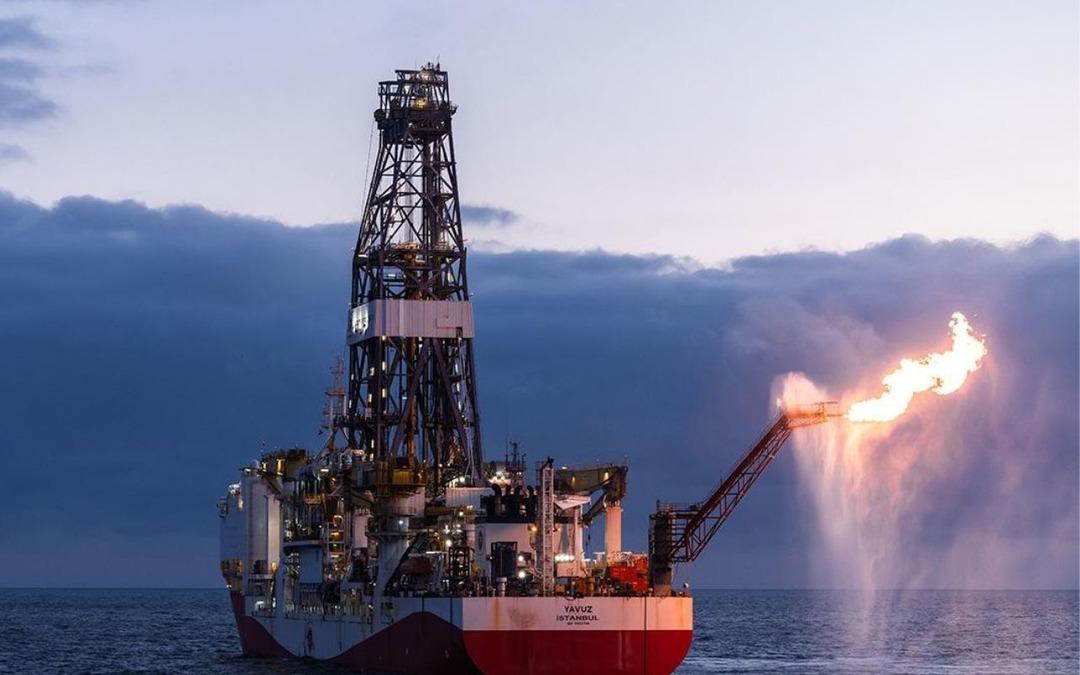 Enerji piyasası savaşla sarsılıyor! Petrol, doğal gaz y&ouml;n&uuml;n&uuml; yukarı &ccedil;evirdi 2