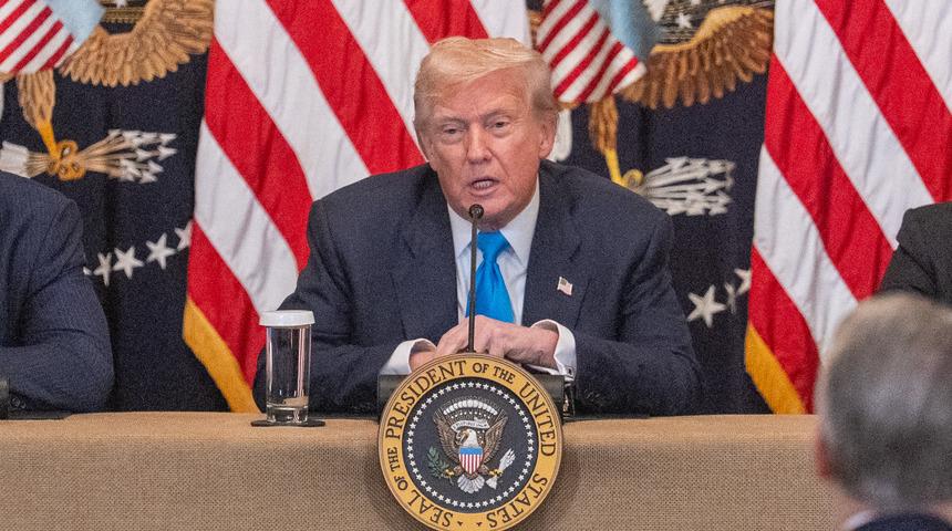 Trump: Putin, İran'a biraz yardım ediyor olabilir