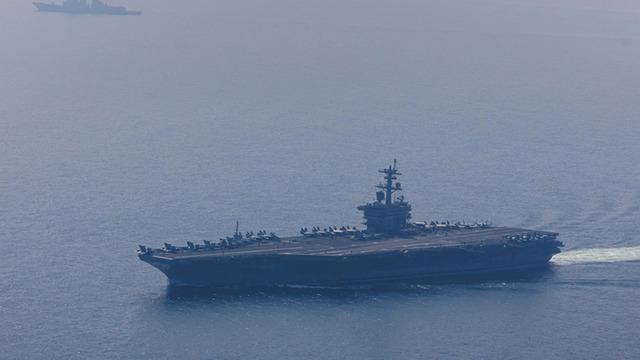 İran 'Hedef aldık' diyerek duyurdu: USS Abraham Lincoln uçak gemisi bölgeden kaçtı