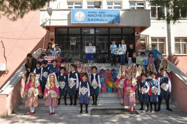 Somalı öğrencilerden ’Kuş Evi’ projesi