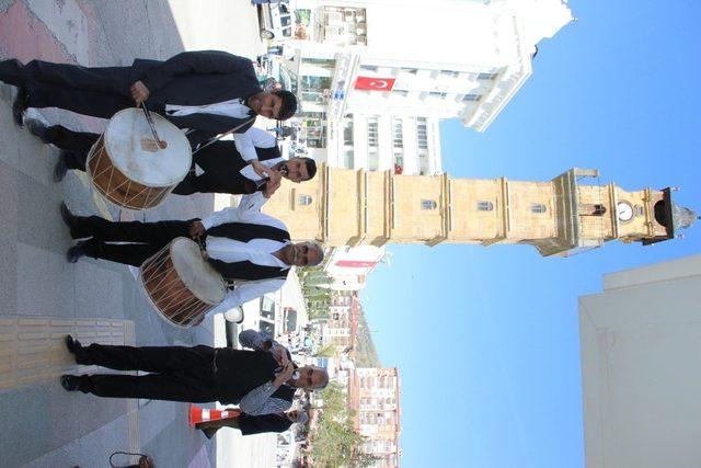 Yozgat’ta davul ve zurnacılar düğün sezonuna hazırlanıyor
