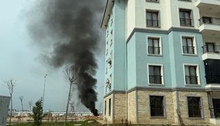 Deprem konutları yakınında yakılan ateş paniğe neden oldu