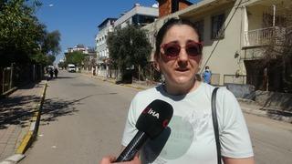 Antalya'da iki motosikletlinin yola savrulduğu kaza kameraya yansıdı, mahalleli kasis istedi