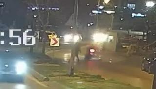 Kartal&rsquo;da s&uuml;r&uuml;c&uuml;n&uuml;n 'dur' ihtarına uymadığı motosiklet ağaca &ccedil;arptı