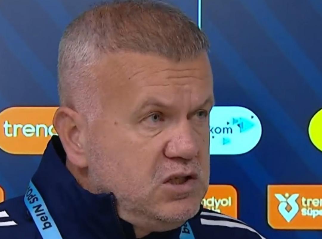 Kocaelispor da Sel&ccedil;uk İnan dan tarihi protesto! Penaltı sonrası herkesi soyunma odasına yolladı 4