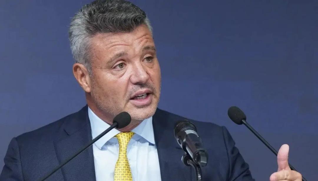 Fenerbah&ccedil;e de Tedesco ve Devin &Ouml;zek i&ccedil;in karar verildi! 2