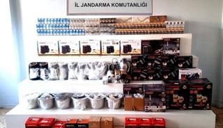 5 bin 700 paket g&uuml;mr&uuml;k ka&ccedil;ağı sigara ele ge&ccedil;irildi