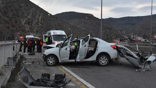 Gümüşhane'de trafik kazası! Yaralılar var