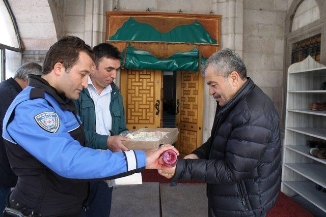 Akdağmadeni’nde şehit polisler için mevlit okutuldu