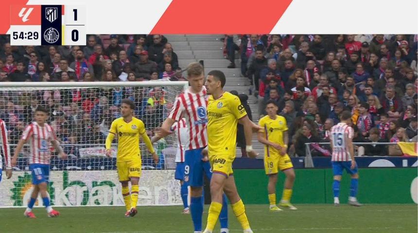 İspanya bu g&ouml;r&uuml;nt&uuml;leri konuşuyor! A.Madrid'li S&ouml;rloth'u şoke eden m&uuml;dahale