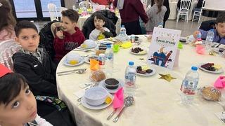 Merih Demiral’dan ilkokul öğretmenine jest