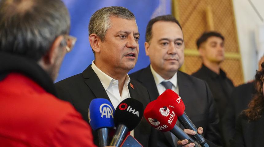 G&ouml;r&uuml;şme g&uuml;ndem olmuştu! &Ouml;zel Arın&ccedil; ile ne konuştu? Tek tek a&ccedil;ıkladı