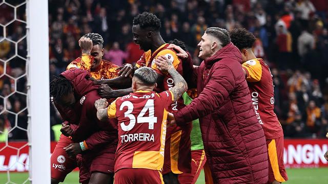 Galatasaray'dan maç sonu flaş hamle! Maç bitti, o müzik çaldı...