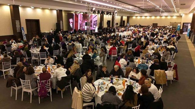 500 kadın Edirne&rsquo;de iftar sofrasında buluştu 1