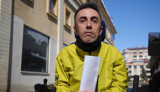 Engelli vatandaşa &ccedil;arpıp ka&ccedil;mıştı! Verilen ceza tepki &ccedil;ekti