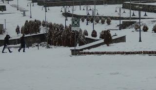 Mart kapıdan baktırdı! Kente Lapa lapa kar yağdı: Kış geri d&ouml;nd&uuml;