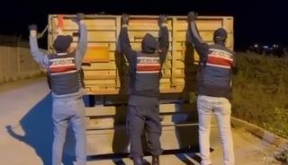 Adana&rsquo;da ka&ccedil;ak makaron operasyonu: 1 tutuklama