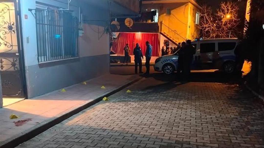 Evinin &ouml;n&uuml;nde kanlı infaz! &Ccedil;ocuklara tetiği &ccedil;ektiren talimat Barış Boyun dan gelmiş: 1 milyon lira ve Yunanistan a ka&ccedil;ış s&ouml;z&uuml; 2