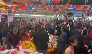 Et fiyatını yarı yarıya d&uuml;ş&uuml;r&uuml;nce akın ettiler: Bayram &ouml;ncesi yoğunluk