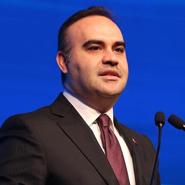 Bakan Kacır'dan sanayicilere &ccedil;ağrı! 2'sini İstanbul'da kuralım