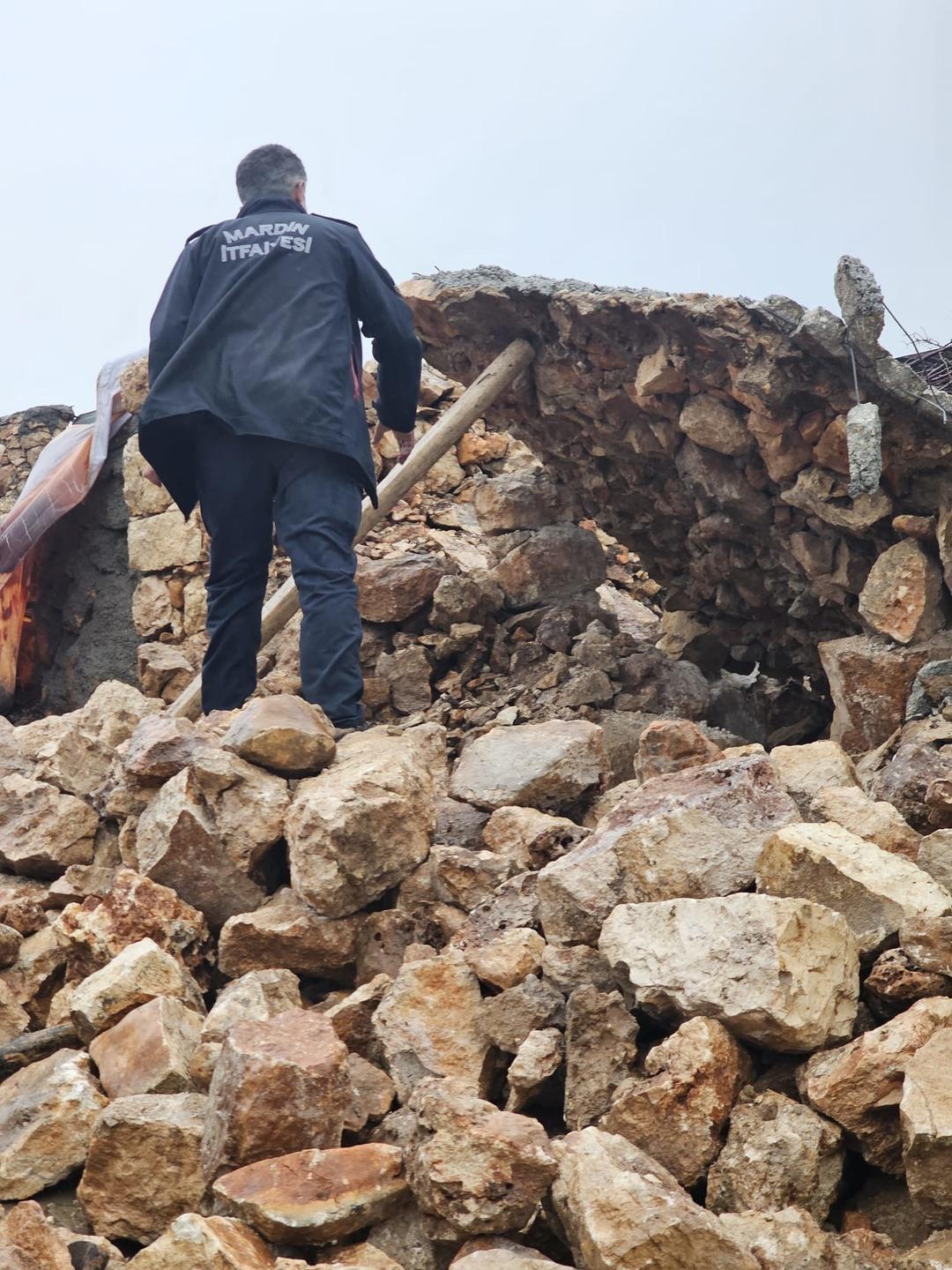 Mardin ve Diyarbakır da taşkın! Çok sayıda ev ve iş yeri sulara teslim oldu 3