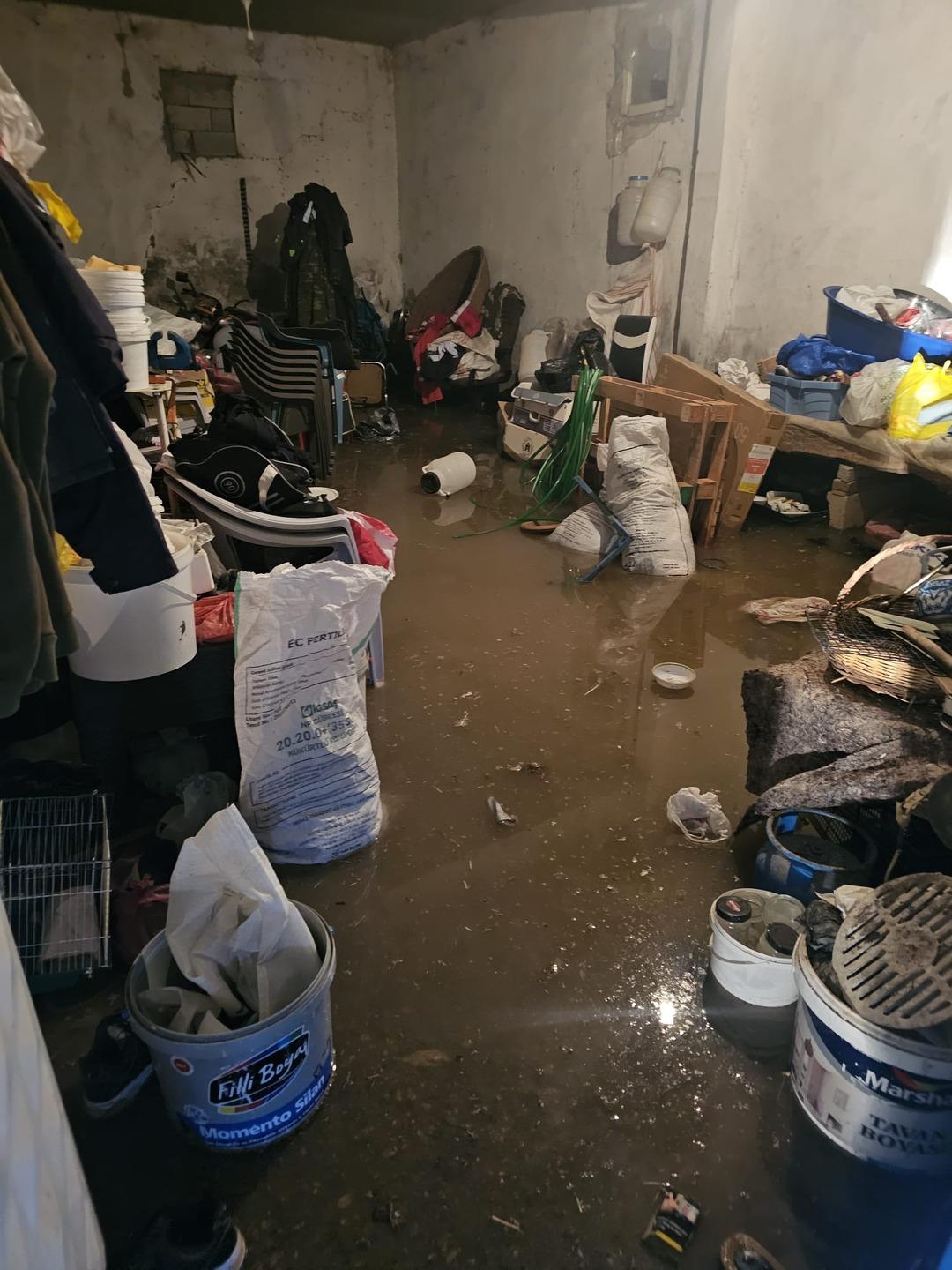 Mardin ve Diyarbakır da taşkın! Çok sayıda ev ve iş yeri sulara teslim oldu 2