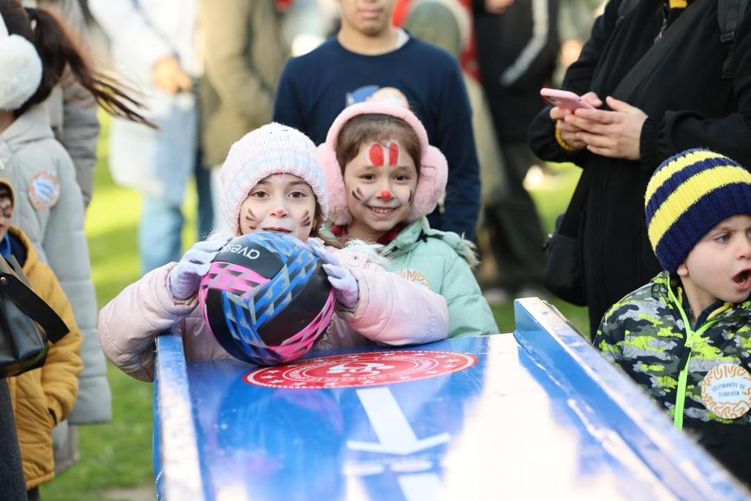 S&uuml;leymaniye Camii&rsquo;nde miniklere &ouml;zel iftar coşkusu 1