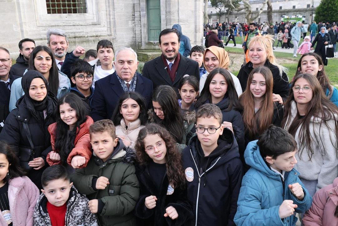 S&uuml;leymaniye Camii&rsquo;nde miniklere &ouml;zel iftar coşkusu 3