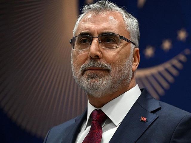 Bakan Işıkhan 'Gen&ccedil;ler, bu paylaşım sizler i&ccedil;in' deyip duyurdu: 31 Mart'a kadar uzatıldı