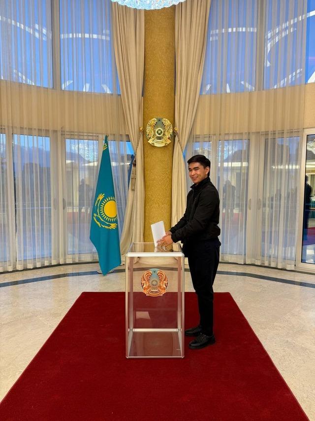 Ankara&rsquo;da sandıklar kuruldu! Kazakistan vatandaşları i&ccedil;in oy işlemi başladı 7