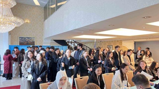 Ankara&rsquo;da sandıklar kuruldu! Kazakistan vatandaşları i&ccedil;in oy işlemi başladı 6