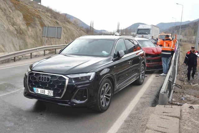 Samsun&rsquo;da 6 aracın karıştığı zincirleme kaza: 1 yaralı 3