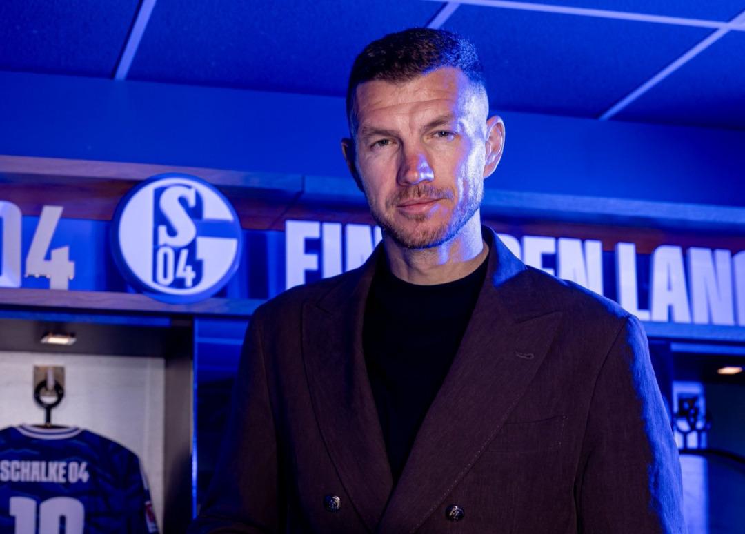 Almanya da Kenan Karaman fırtınası durdurulamıyor! &Ouml;nce Dzeko ya attırdı, sonra kendi attı 2