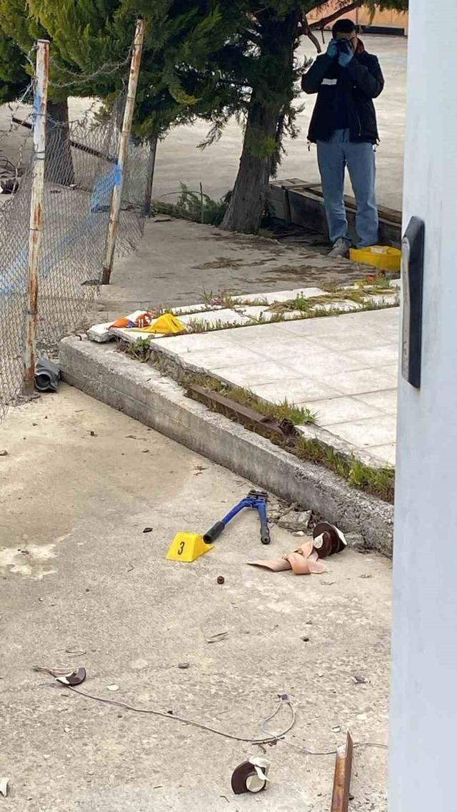 Hırsızlık için çıktığı elektrik direği sonu oldu 2