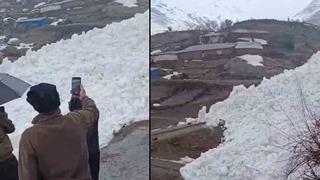 Hakkari’de çığ evleri teğet geçti