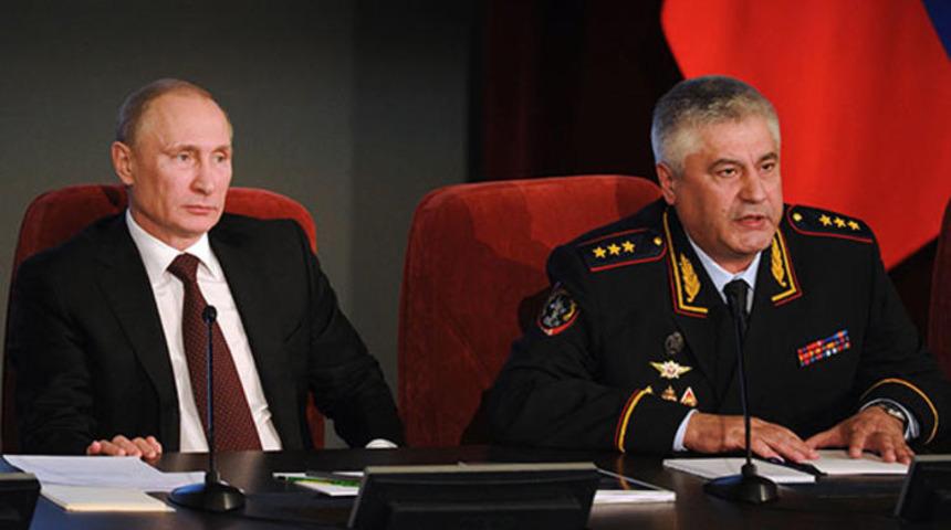 Putin'den orduya darbe: 11 general ve 1 albayı görevden aldı