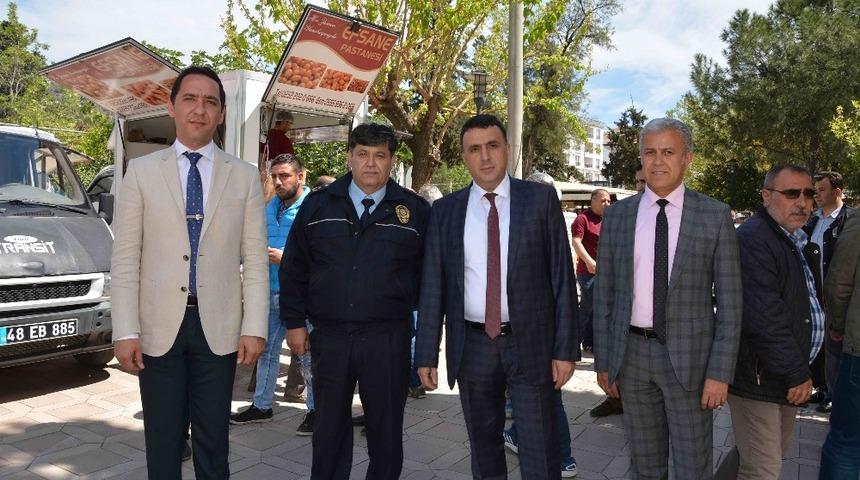 Ortaca İl&ccedil;e Emniyet M&uuml;d&uuml;rl&uuml;ğ&uuml; şehitler i&ccedil;in lokma hayrı yaptı