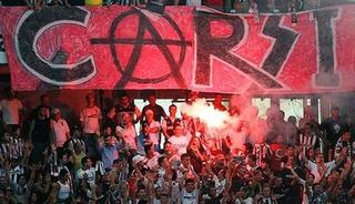 Beşiktaş &Ccedil;arşı'dan Ankara'da t&uuml;yleri diken diken eden vefa! Muhsin Yazıcıoğlu ziyaretine &ouml;vg&uuml; yağdı: "Helal olsun..."