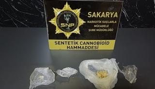 Sakarya'da zehir tacirlerine operasyon: 3 tutuklama
