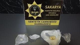 Sakarya'da zehir tacirlerine operasyon: 3 tutuklama