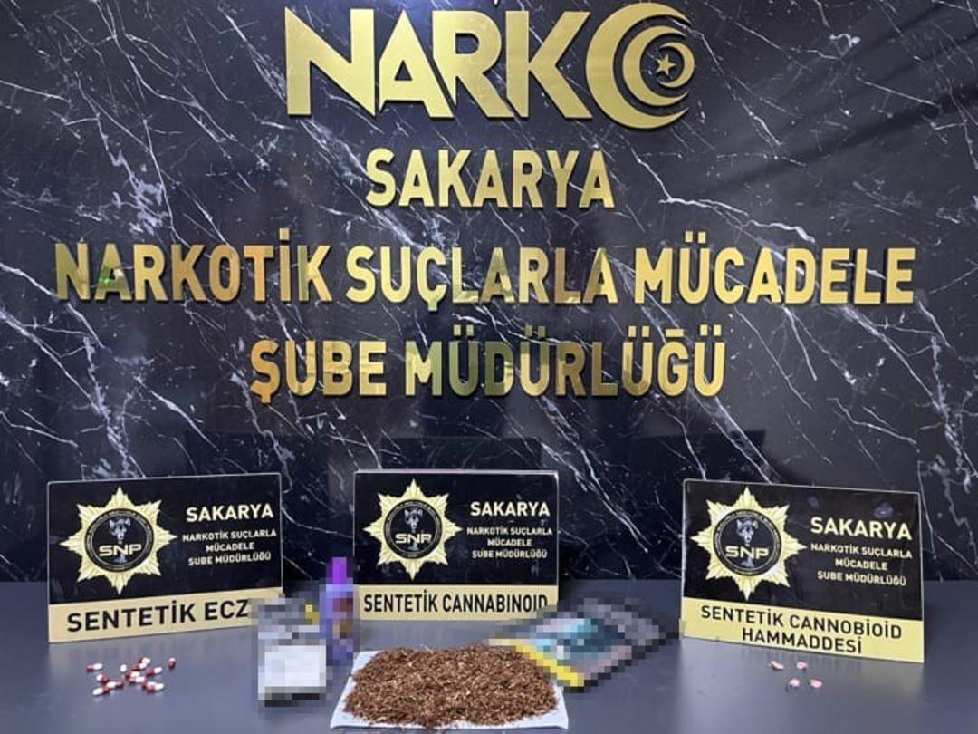Sakarya da zehir tacirlerine operasyon: 3 tutuklama 1