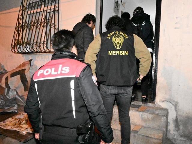 Mersin&rsquo;de 10 g&uuml;nde 678 kişi yakalandı