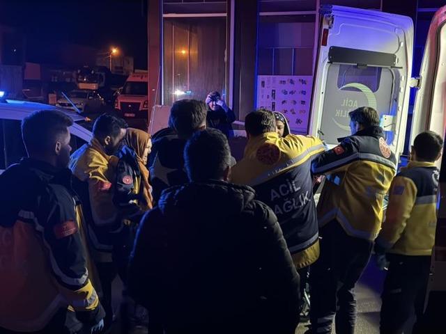 Aile i&ccedil;indeki kavgada baba ve oğlu &ouml;ld&uuml;, babaanne yaralandı