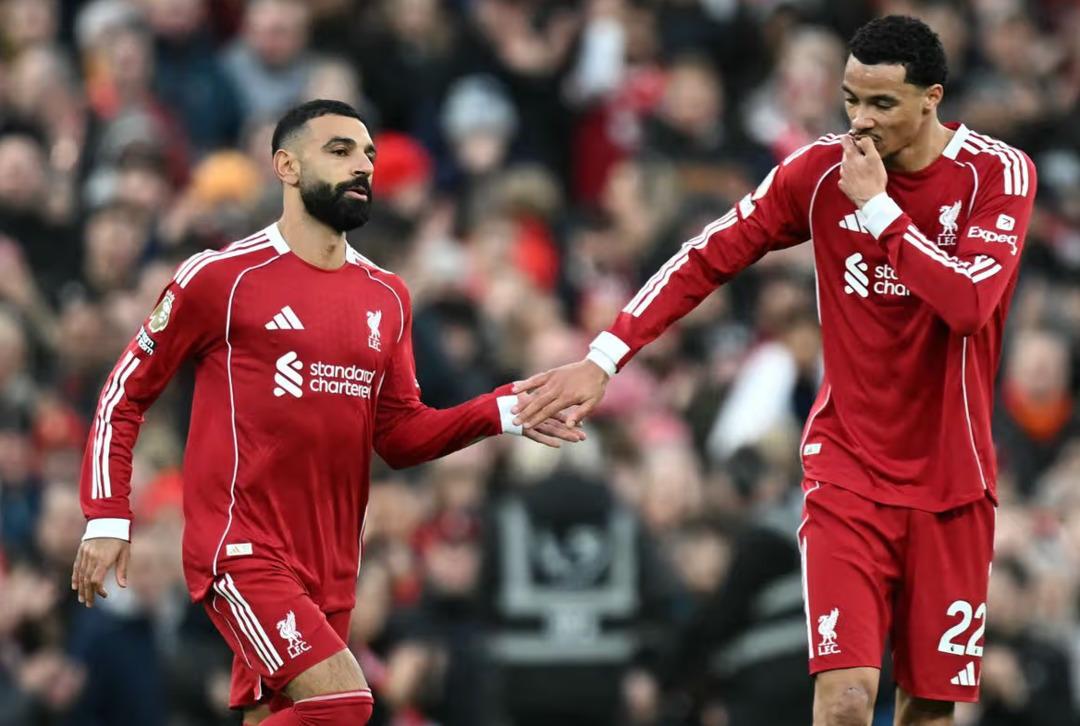 Galatasaray maçı öncesi Liverpool da deprem! Paramparça oldular 1