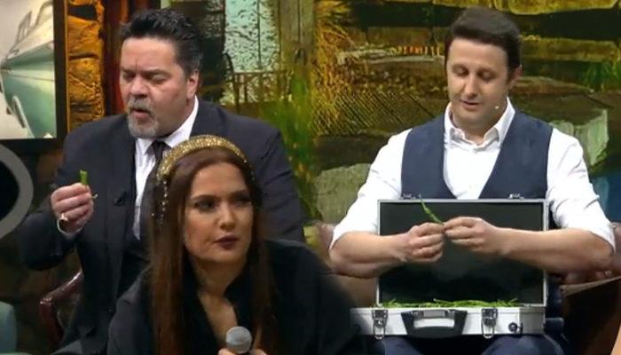 Beyaz Show'da İlker Ayrık'tan Demet Akalın'a acı biberli sürpriz!