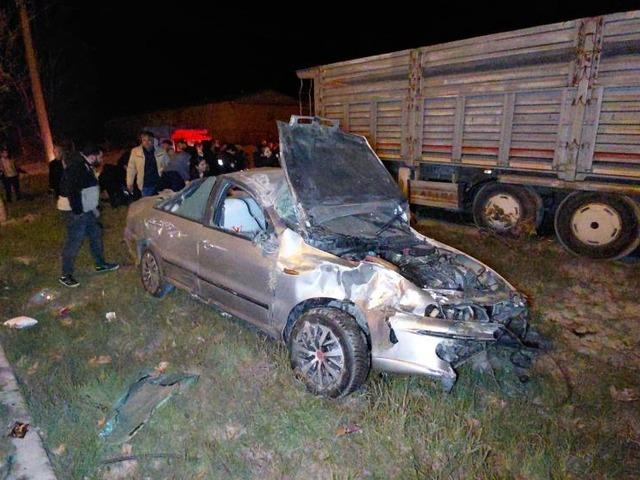 Bolu&rsquo;da kazada ortalık savaş alanına d&ouml;nd&uuml;: 4 yaralı